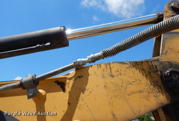 image for item MF9720 2003 Caterpillar 303CR  mini excavator