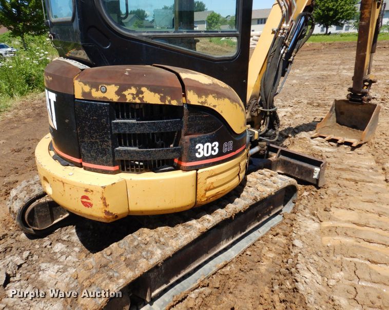 image for item MF9720 2003 Caterpillar 303CR  mini excavator