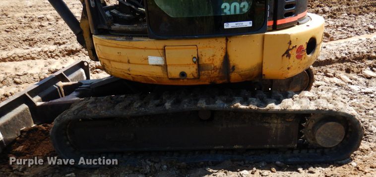 image for item MF9720 2003 Caterpillar 303CR  mini excavator