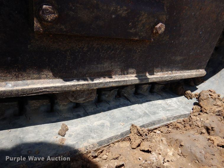 image for item MF9720 2003 Caterpillar 303CR  mini excavator