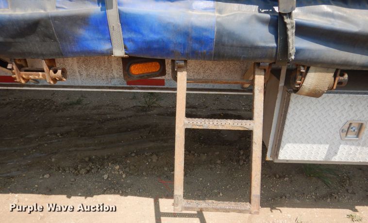 image for item MF9723 1996 MNDI  side curtain trailer