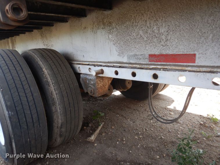 image for item MF9723 1996 MNDI  side curtain trailer