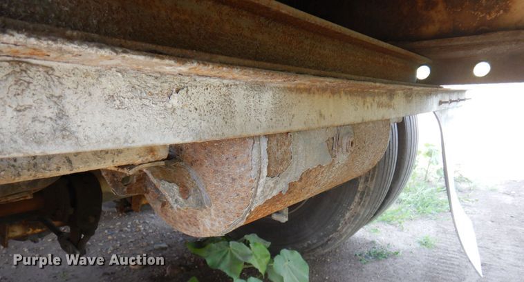 image for item MF9723 1996 MNDI  side curtain trailer