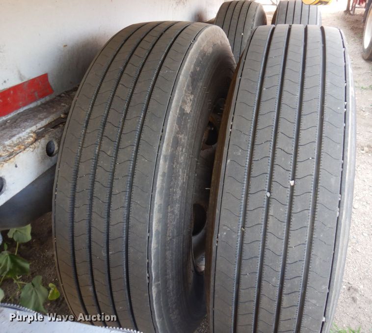 image for item MF9723 1996 MNDI  side curtain trailer