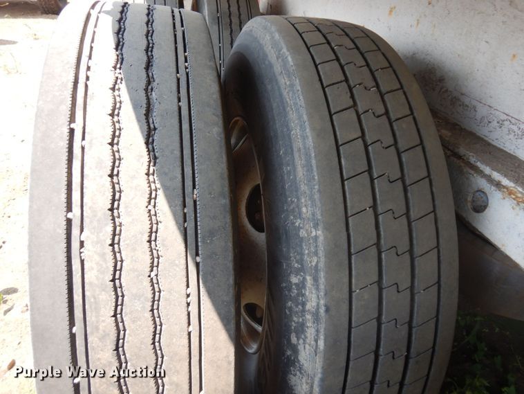 image for item MF9723 1996 MNDI  side curtain trailer