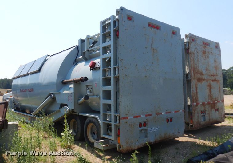 image for item MF9725 2013 Mertz 101893543  sand silo trailer