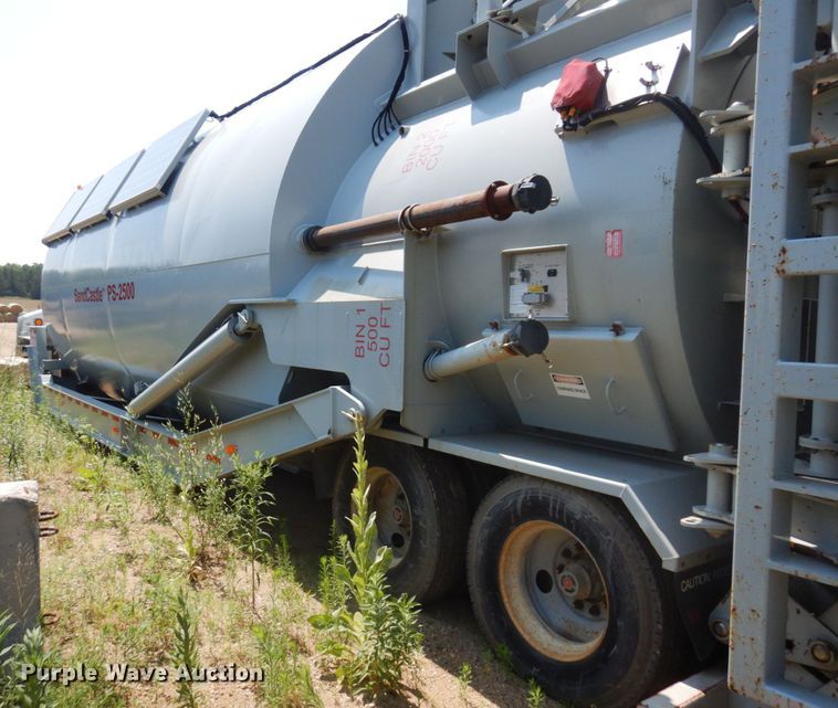 image for item MF9725 2013 Mertz 101893543  sand silo trailer