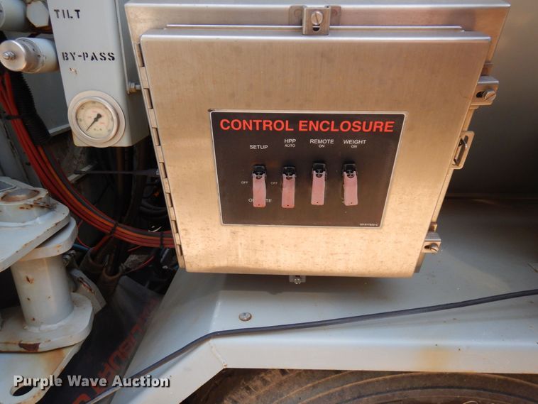 image for item MF9725 2013 Mertz 101893543  sand silo trailer