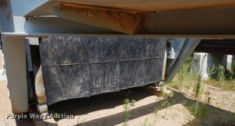 image for item MF9725 2013 Mertz 101893543  sand silo trailer