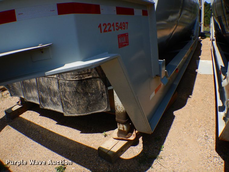 image for item MF9726 2013 Mertz 101893543  sand silo trailer