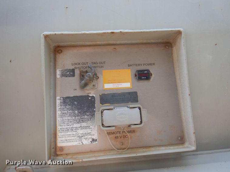 image for item MF9726 2013 Mertz 101893543  sand silo trailer