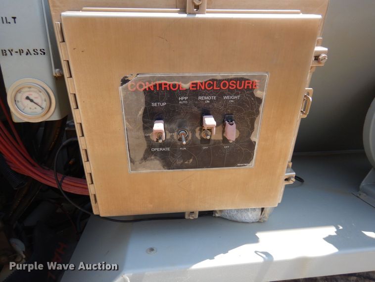 image for item MF9726 2013 Mertz 101893543  sand silo trailer