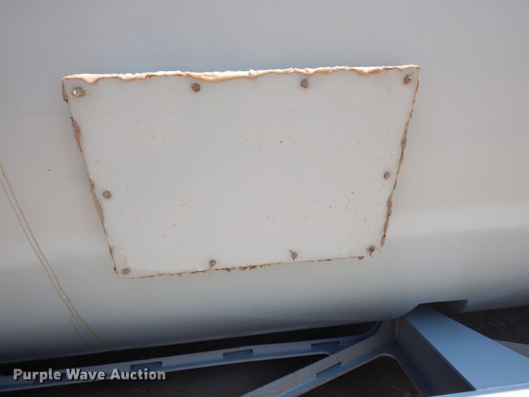 image for item MF9726 2013 Mertz 101893543  sand silo trailer