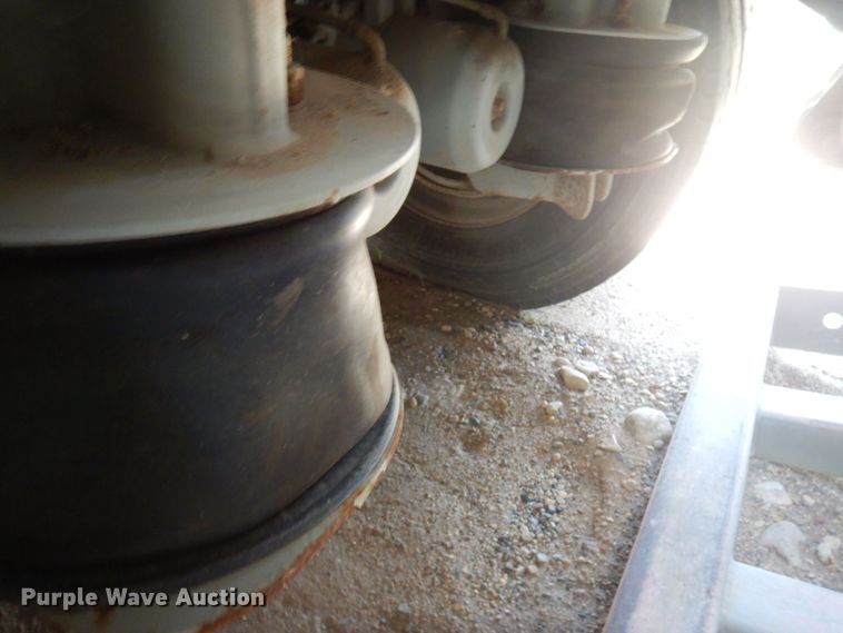 image for item MF9726 2013 Mertz 101893543  sand silo trailer