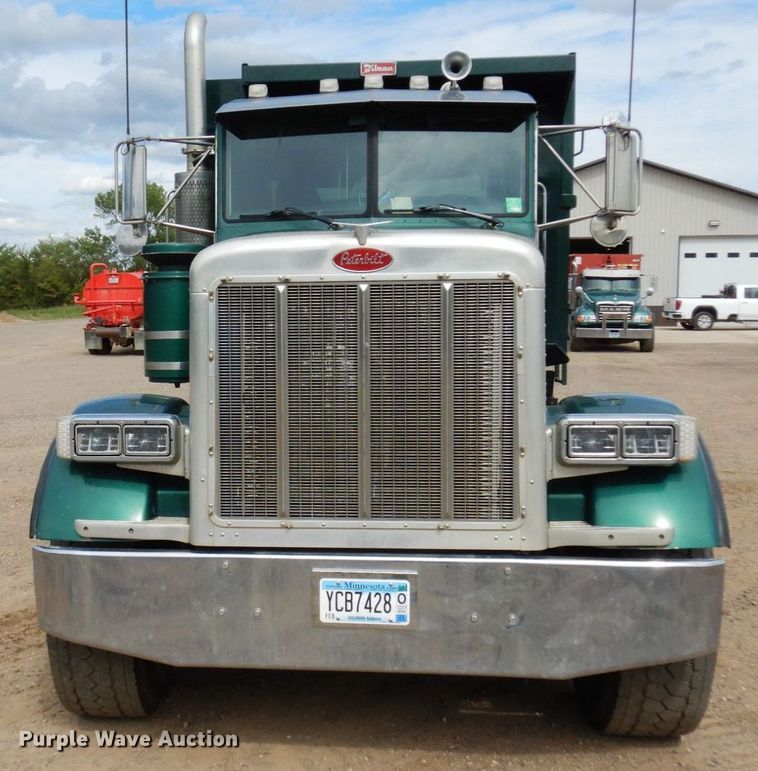 image for item MF9736 2001 Peterbilt 378  dump truck