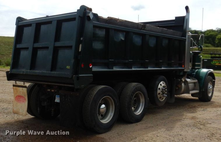 image for item MF9736 2001 Peterbilt 378  dump truck
