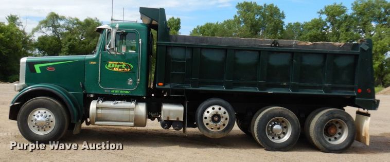 image for item MF9736 2001 Peterbilt 378  dump truck