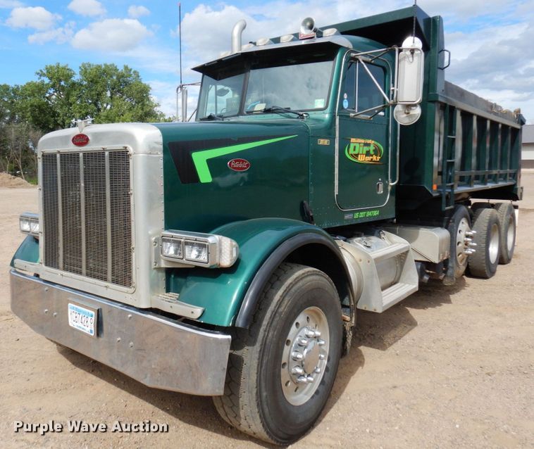 image for item MF9736 2001 Peterbilt 378  dump truck