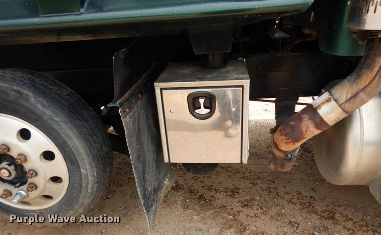 image for item MF9736 2001 Peterbilt 378  dump truck