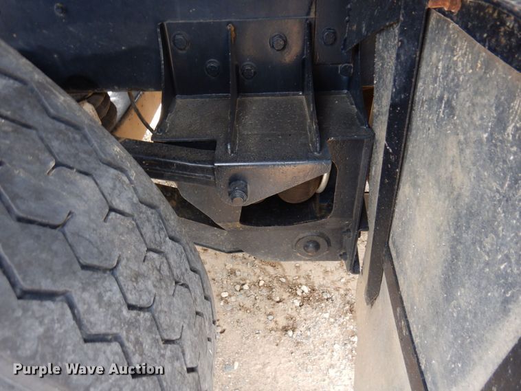 image for item MF9736 2001 Peterbilt 378  dump truck