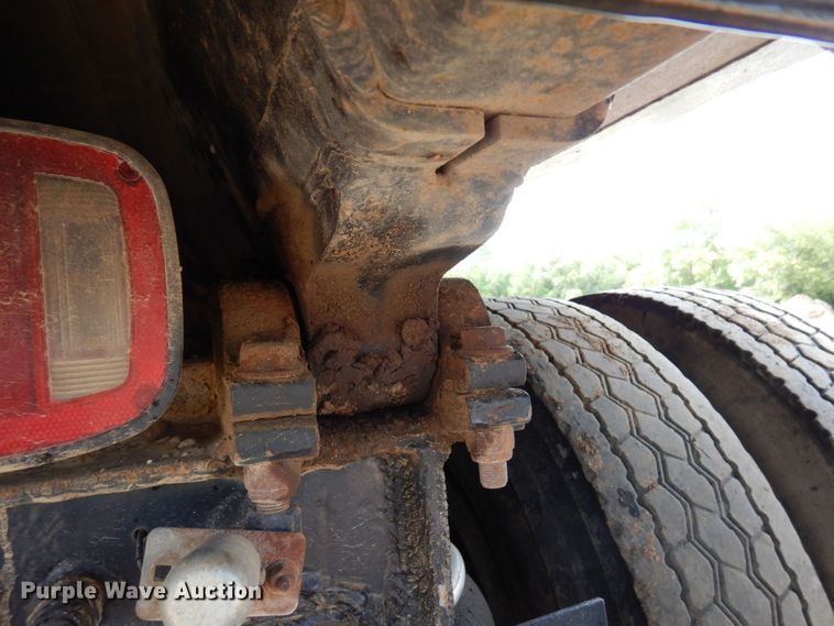 image for item MF9736 2001 Peterbilt 378  dump truck