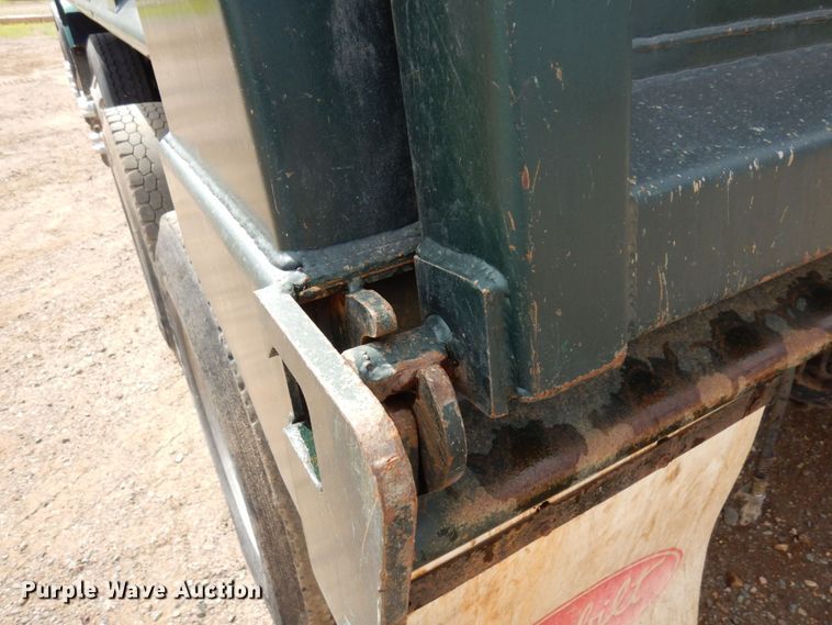 image for item MF9736 2001 Peterbilt 378  dump truck