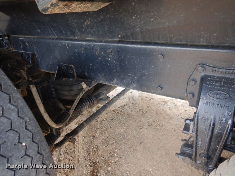 image for item MF9736 2001 Peterbilt 378  dump truck