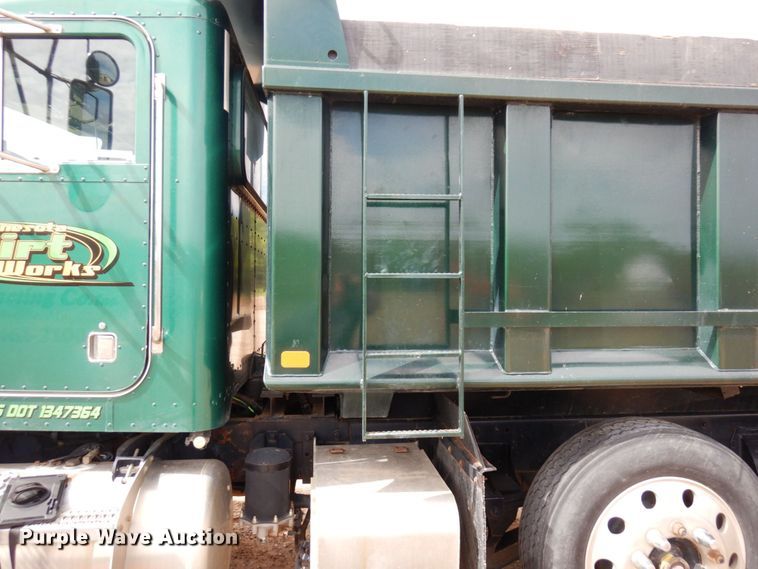 image for item MF9736 2001 Peterbilt 378  dump truck