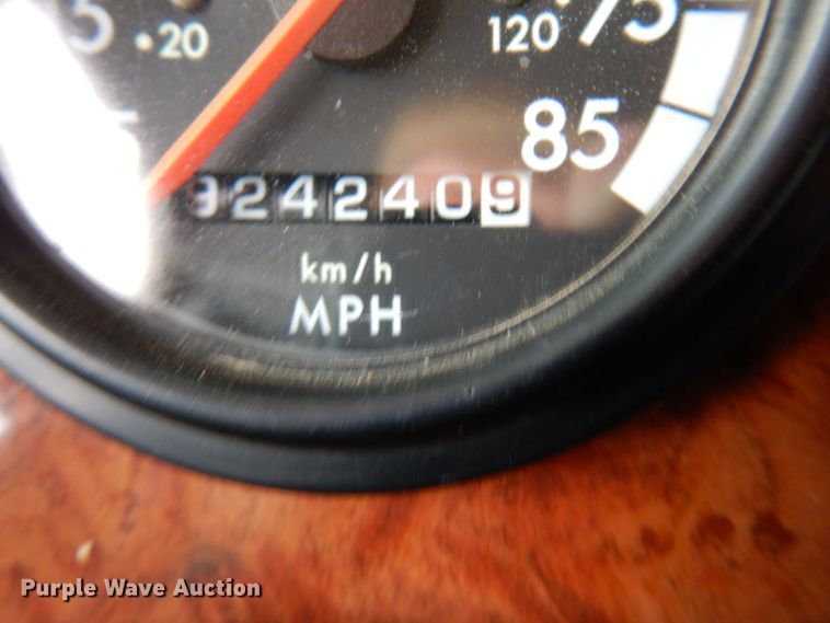 image for item MF9736 2001 Peterbilt 378  dump truck