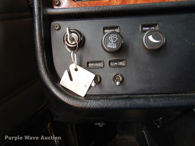 image for item MF9736 2001 Peterbilt 378  dump truck