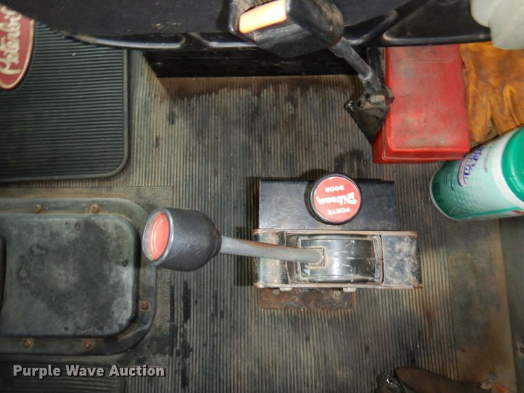 image for item MF9736 2001 Peterbilt 378  dump truck