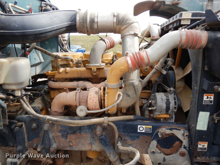 image for item MF9736 2001 Peterbilt 378  dump truck