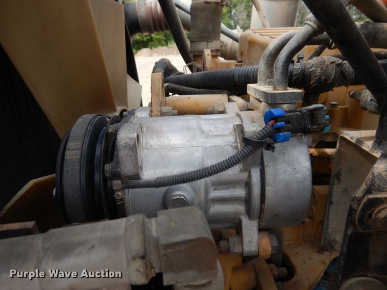 image for item MF9736 2001 Peterbilt 378  dump truck