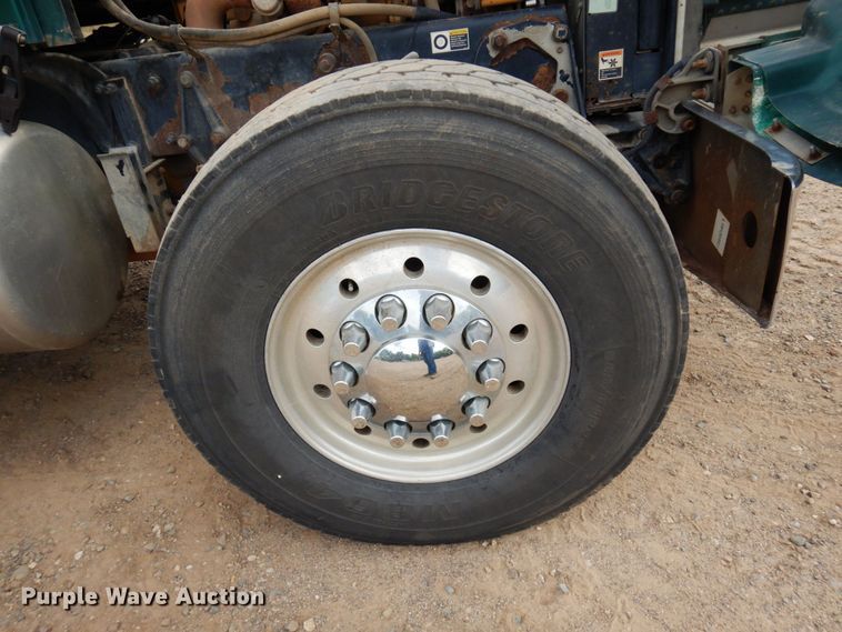 image for item MF9736 2001 Peterbilt 378  dump truck