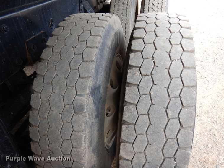 image for item MF9736 2001 Peterbilt 378  dump truck