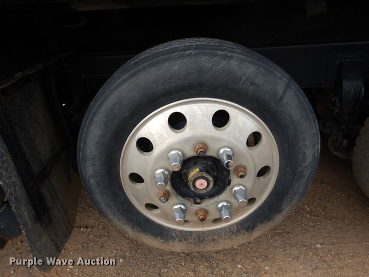 image for item MF9736 2001 Peterbilt 378  dump truck