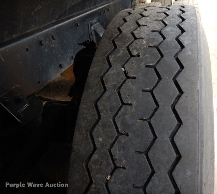 image for item MF9736 2001 Peterbilt 378  dump truck