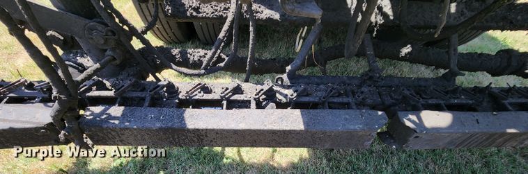 image for item MK9049 1993 Ford F700  oil distributor truck