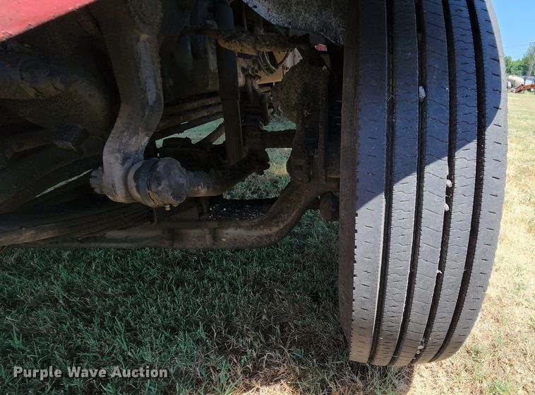 image for item MK9049 1993 Ford F700  oil distributor truck