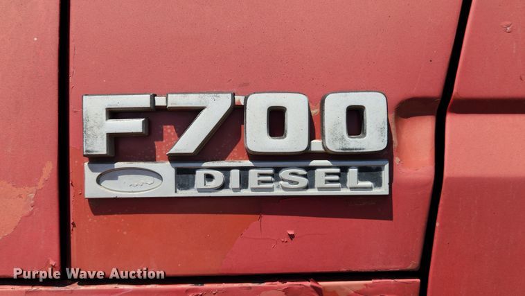 image for item MK9049 1993 Ford F700  oil distributor truck