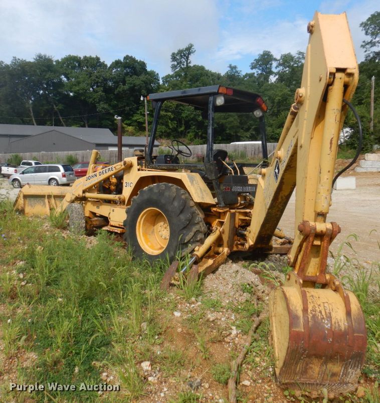 image for item MU9711 1986 John Deere 310C  backhoe