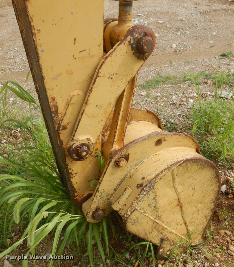 image for item MU9711 1986 John Deere 310C  backhoe