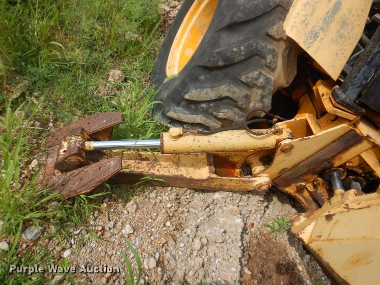 image for item MU9711 1986 John Deere 310C  backhoe