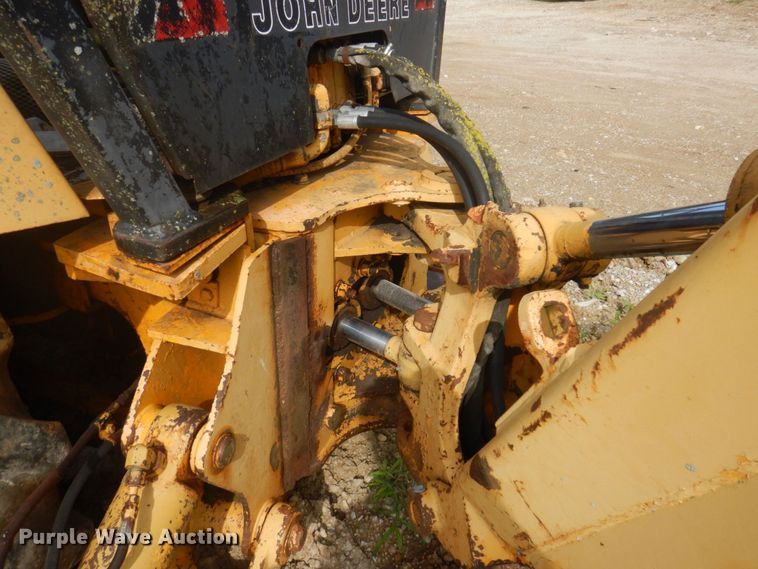 image for item MU9711 1986 John Deere 310C  backhoe