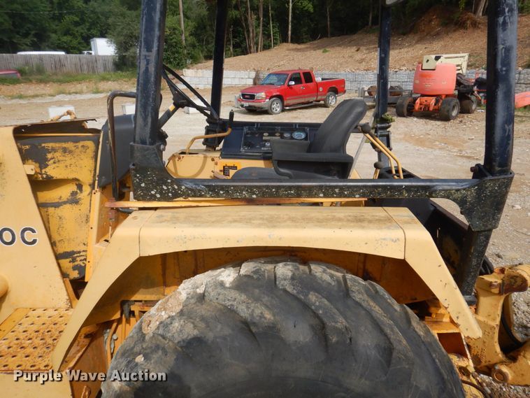 image for item MU9711 1986 John Deere 310C  backhoe