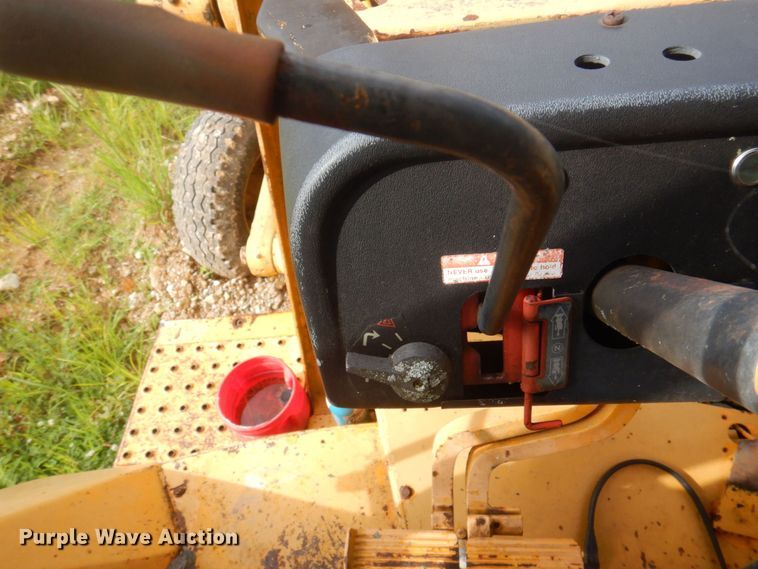 image for item MU9711 1986 John Deere 310C  backhoe