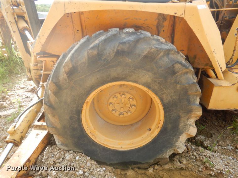 image for item MU9711 1986 John Deere 310C  backhoe