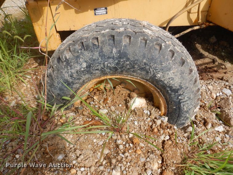 image for item MU9711 1986 John Deere 310C  backhoe