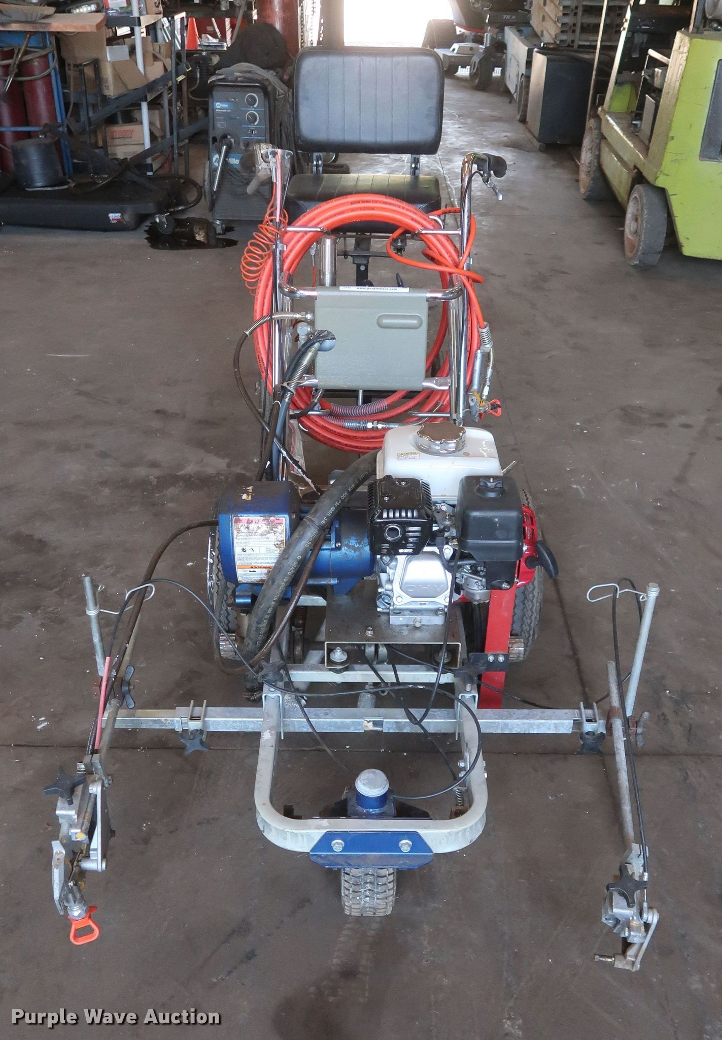 2019 Graco LineLazer II 3900 paint striper in Goldsby, OK Item JR9435 sold Purple Wave