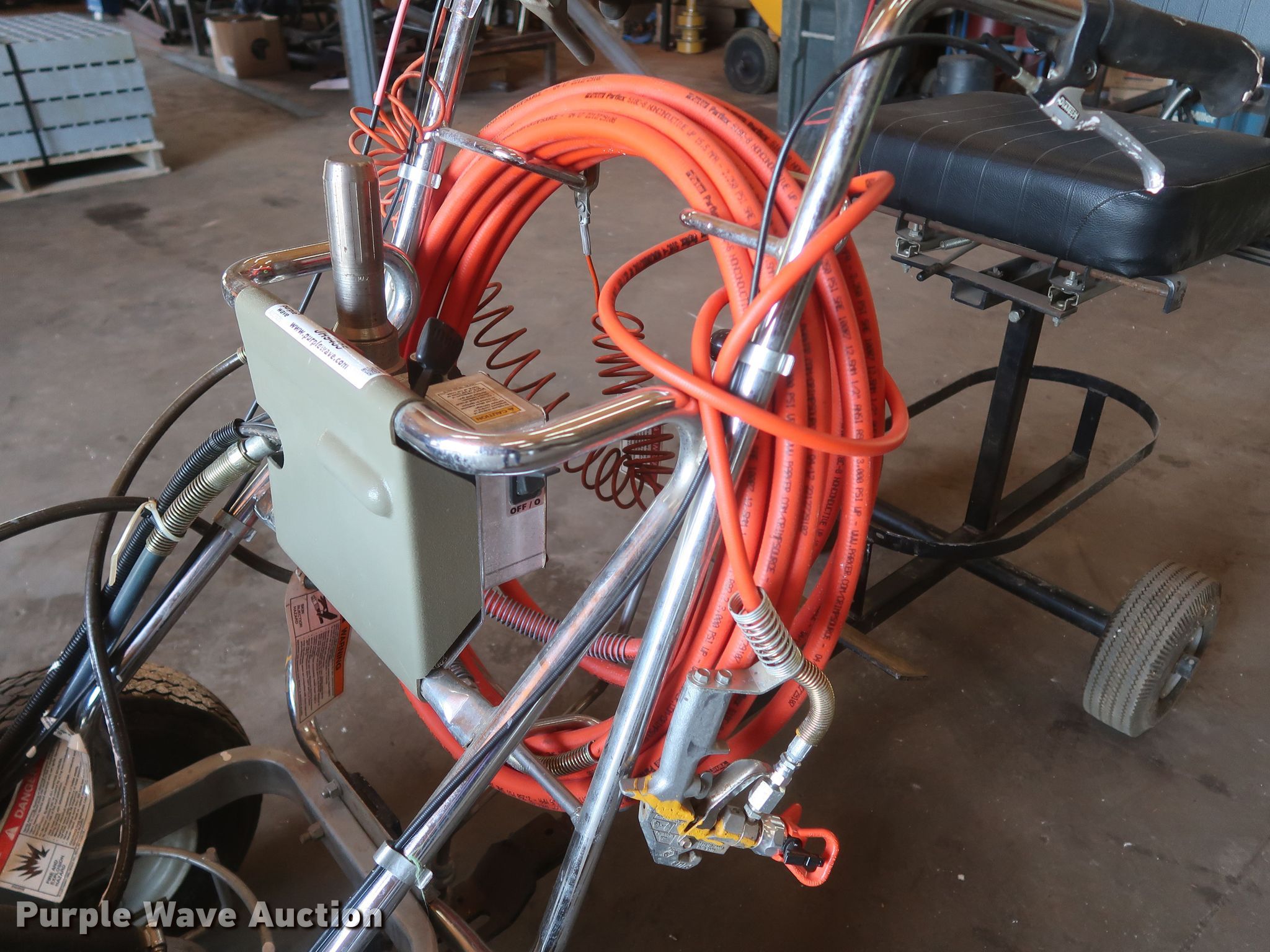 2019 Graco LineLazer II 3900 paint striper in Goldsby, OK Item JR9435 sold Purple Wave